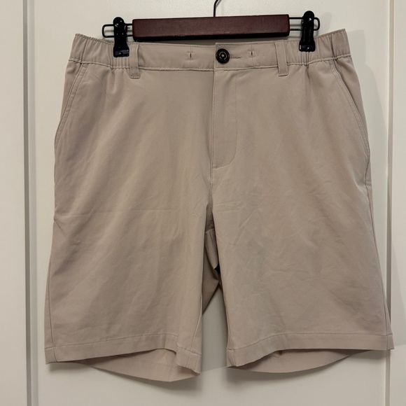 Chubbies Khakinator Everywear Performance 8" Inseam Shorts Men’s Size Medium - Picture 2 of 10